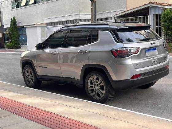 JEEP COMPASS 1.3 T270 TURBO FLEX LONGITUDE AT6